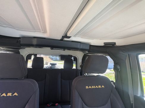 Used 2013 Jeep Wrangler Sahara w/ Dual Top Group image 10