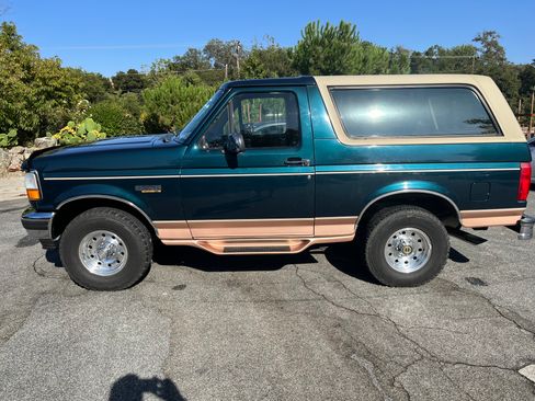 Used 1995 Ford Bronco image 2