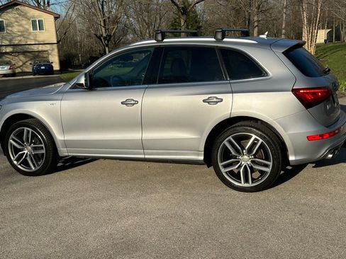 Used 2015 Audi SQ5 Premium Plus w/ Technology Package image 2