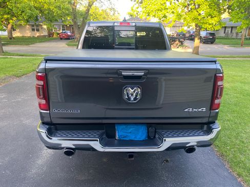 Used 2022 RAM 1500 Laramie AWD/4WD image 5