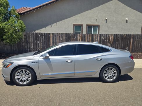 Used 2018 Buick LaCrosse Essence FWD image 1