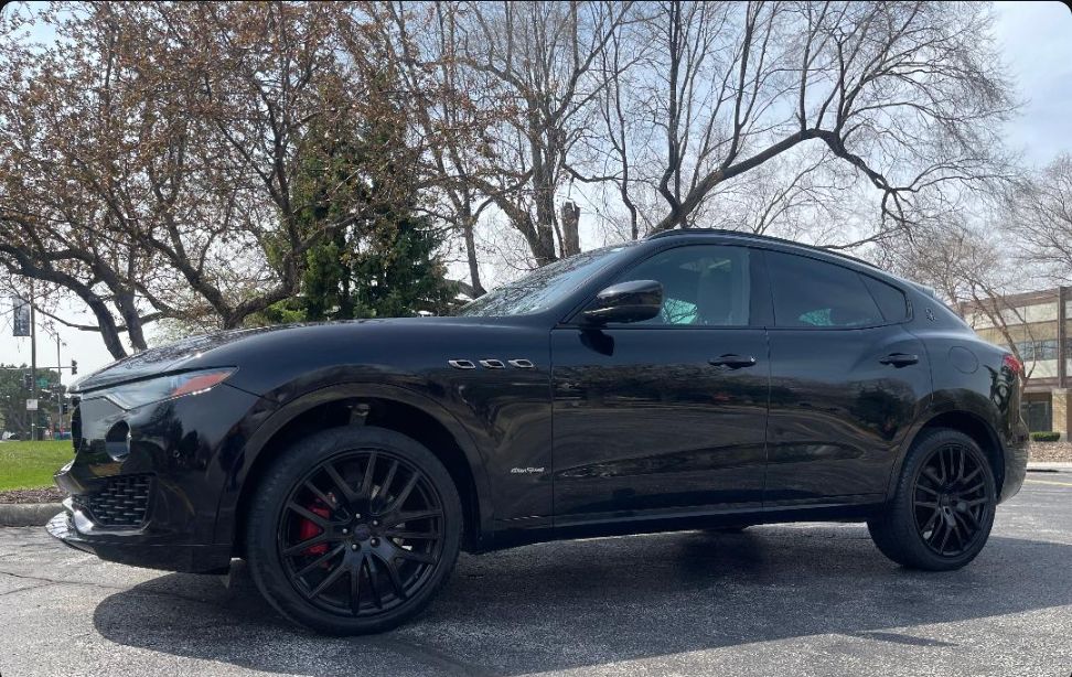 Used 2018 Maserati Levante GranSport AWD/4WD image 9
