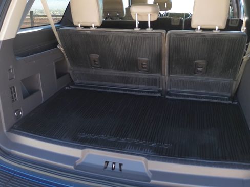 Used 2018 Ford Expedition Max XLT w/ Equipment Group 202A image 14