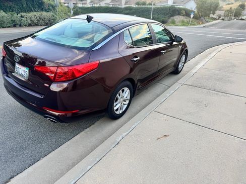 Used 2013 Kia Optima LX FWD image 4