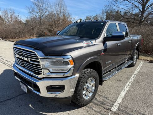 Used 2019 RAM 3500 Laramie image 2