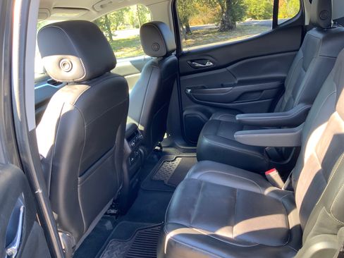 Used 2017 GMC Acadia SLT image 9