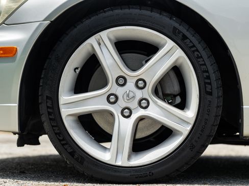 Used 2003 Lexus IS 300 300 SportCross Hatchback 4D image 9