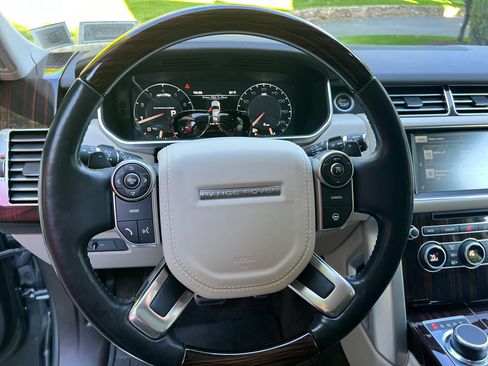 Used 2016 Land Rover Range Rover Supercharged AWD/4WD image 15