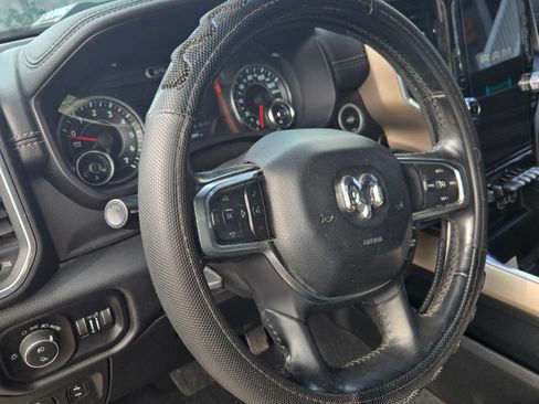 Used 2019 RAM 1500 Laramie image 8