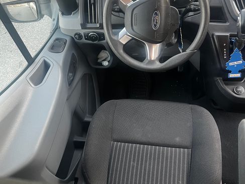 Used 2017 Ford Transit 350 XLT image 13