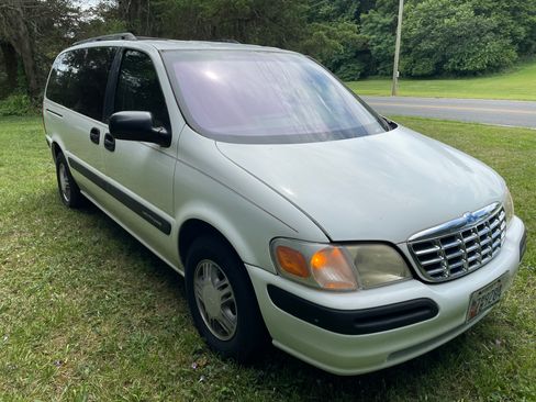 Used 1999 Chevrolet Venture Extended w/ Preferred Equipment Group 2 image 5