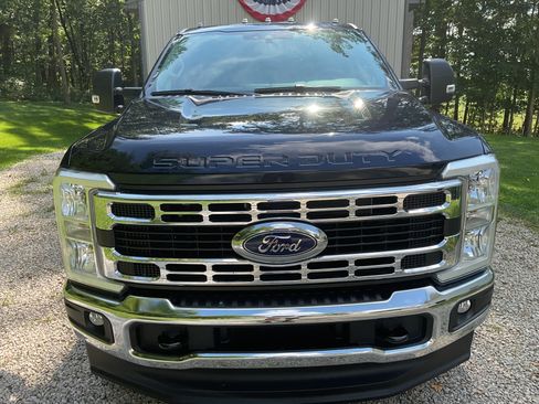 Used 2024 Ford F250 XLT w/ FX4 Off-Road Package AWD/4WD image 1