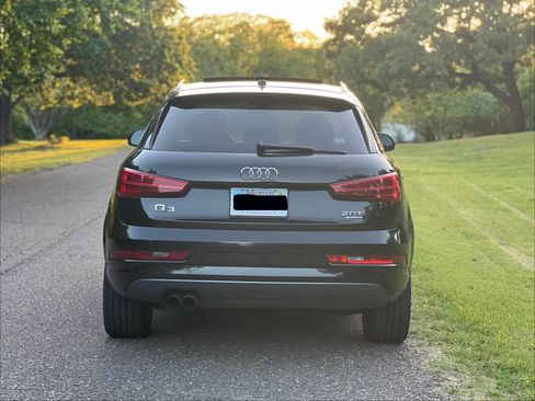 Used 2017 Audi Q3 2.0T Premium Plus w/ Premium Plus Package AWD/4WD image 6