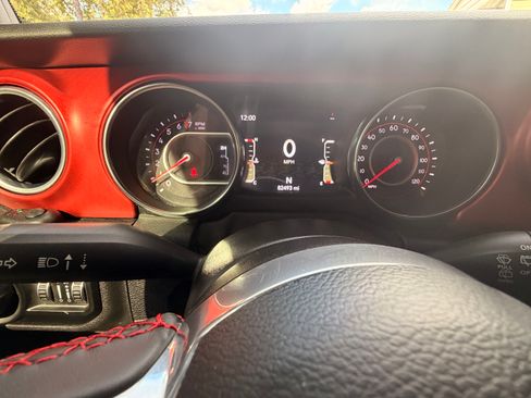 Used 2021 Jeep Wrangler Rubicon AWD/4WD image 9