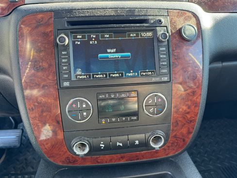 Used 2010 Chevrolet Silverado 2500 LTZ w/ Convenience Package image 13