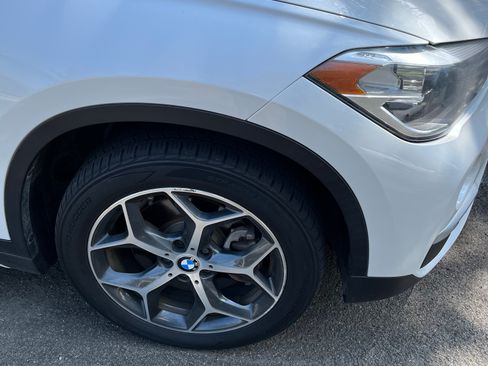 Used 2018 BMW X1 xDrive28i AWD/4WD image 6
