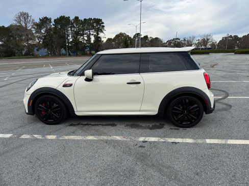 Used 2022 MINI Cooper John Cooper Works w/ Driver Assistance Package FWD image 8