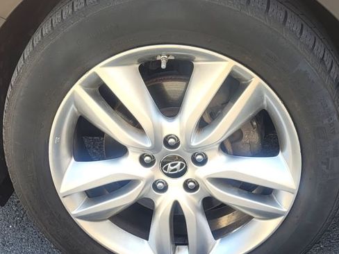 Used 2013 Hyundai Santa Fe Sport 2.0T w/ Technology Pkg image 22