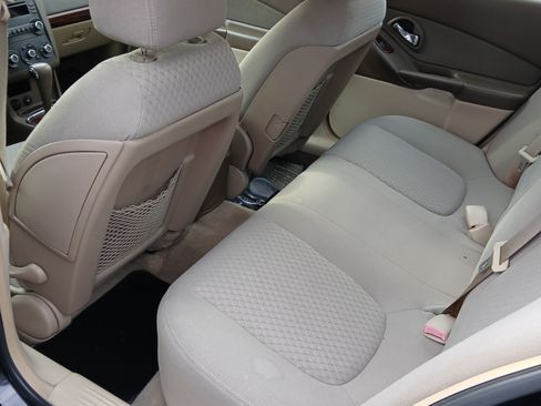 Used 2006 Chevrolet Malibu LS image 16