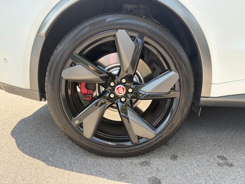 Used 2020 Jaguar F-PACE SVR AWD/4WD image 15