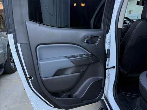 Used 2021 Chevrolet Colorado Z71 w/ Safety Package image 17