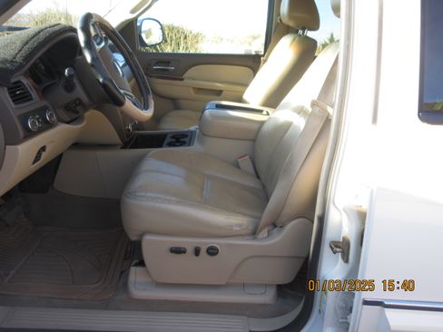 Used 2012 Chevrolet Silverado 1500 LTZ w/ LTZ White Diamond Edition image 17