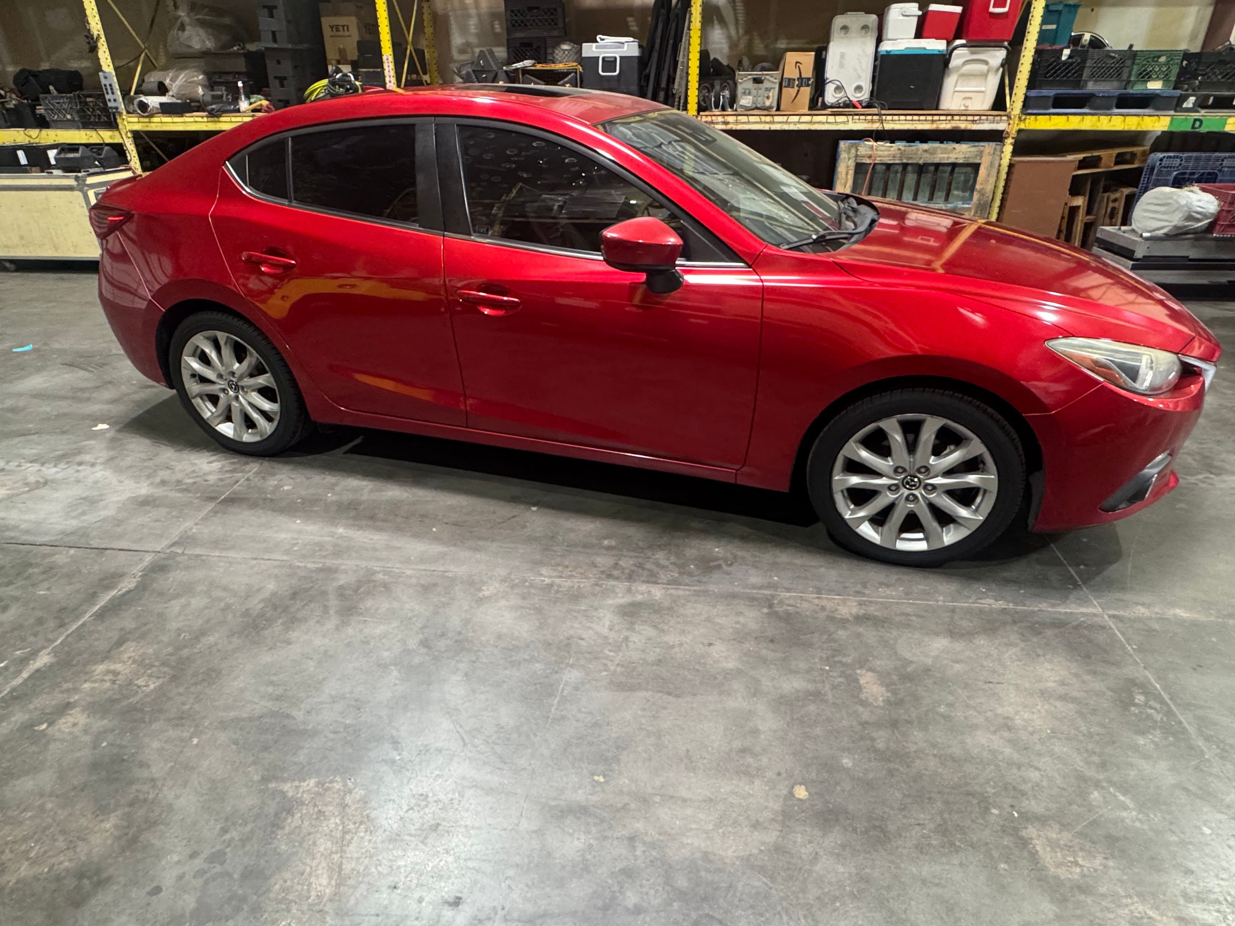 Used 2016 MAZDA MAZDA3 s Grand Touring w/ Technology Package FWD image 4