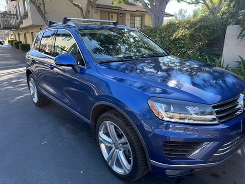 Used 2016 Volkswagen Touareg Executive image 5