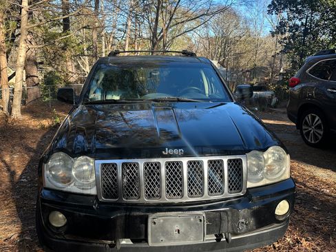 Used 2007 Jeep Grand Cherokee Overland image 2