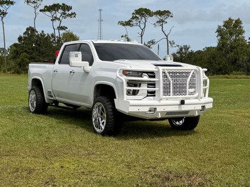 Used 2020 Chevrolet Silverado 2500 LTZ w/ LTZ Convenience Package image 6