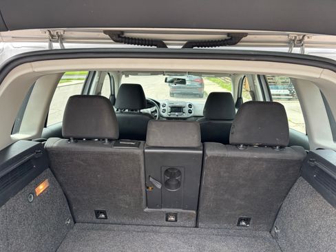 Used 2013 Volkswagen Tiguan S AWD/4WD image 9
