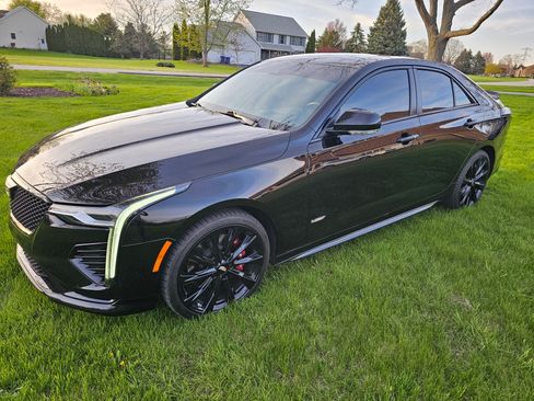 Used 2021 Cadillac CT4 V w/ Technology Package image 1