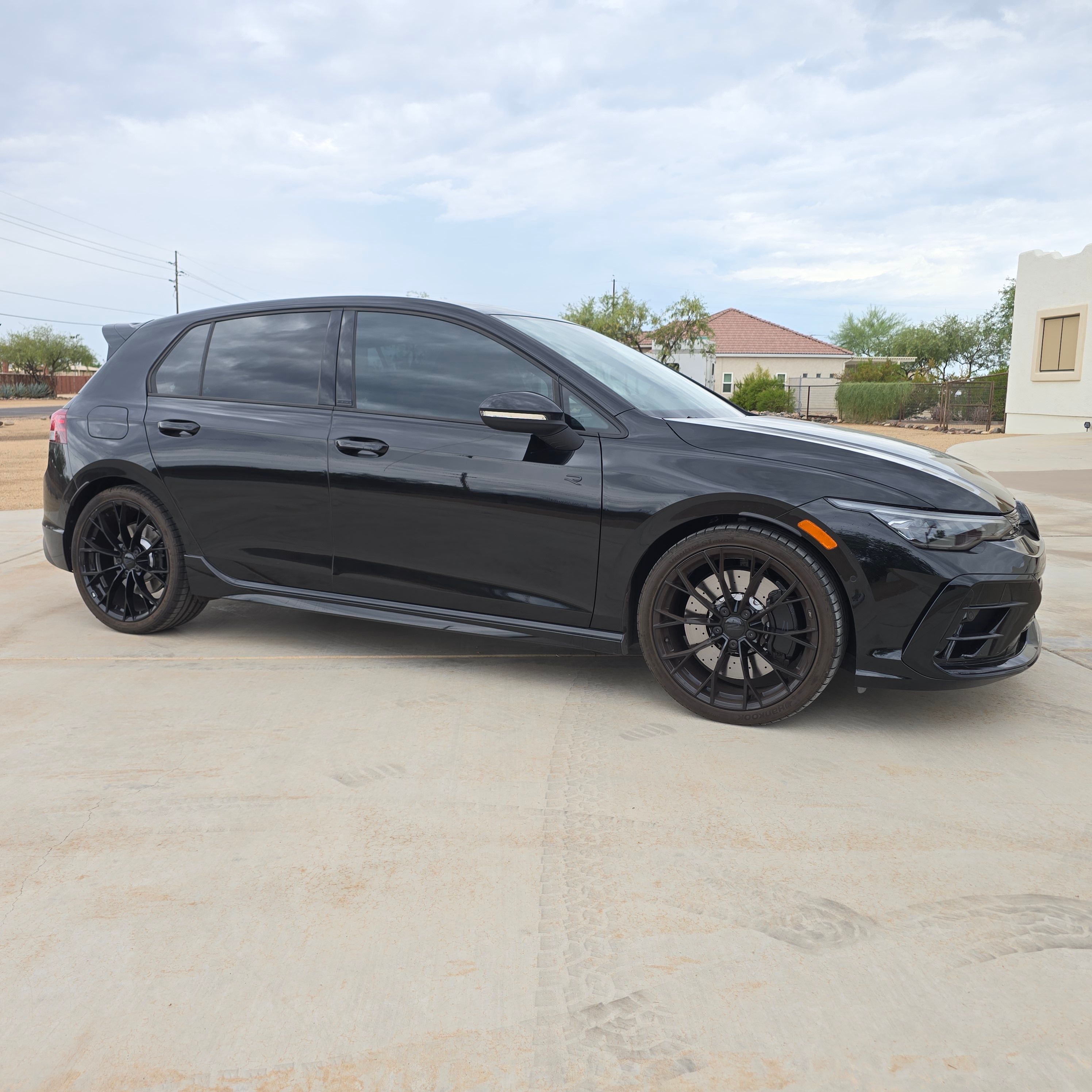 Used 2025 Volkswagen Golf R Black Edition AWD/4WD image 1
