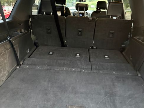 Used 2021 Ford Expedition Max Limited RWD image 12