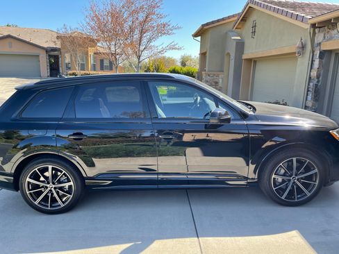 Used 2021 Audi Q7 3.0T Prestige w/ Prestige Package image 1