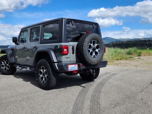 Used 2022 Jeep Wrangler Unlimited Rubicon w/ LED Lighting Group image 5