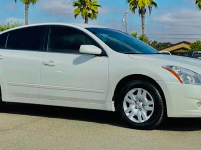 Used 2011 Nissan Altima 2.5 SL w/ 2.5SL Pkg