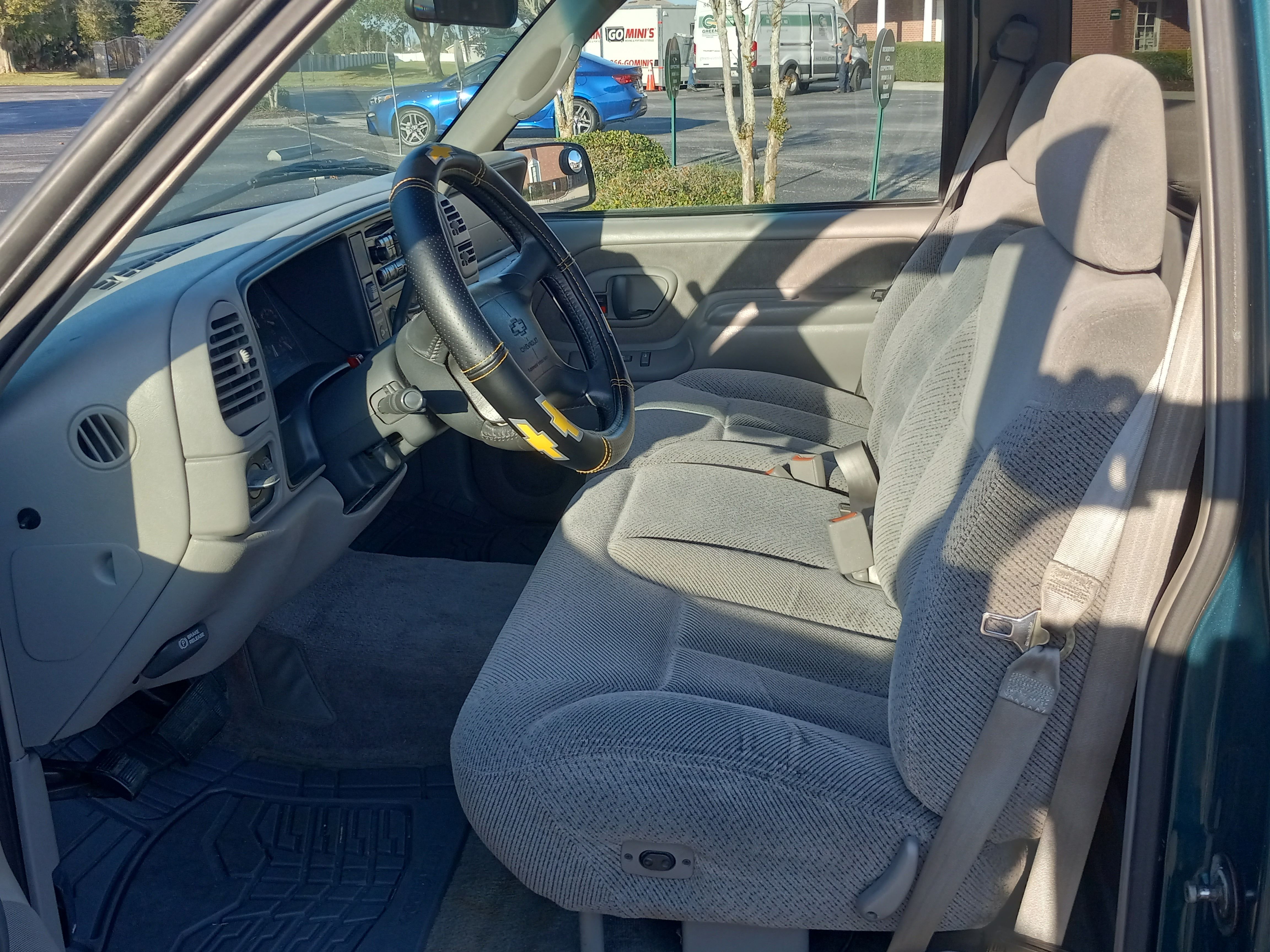 Used 1997 Chevrolet Silverado 1500 2WD Regular Cab image 17