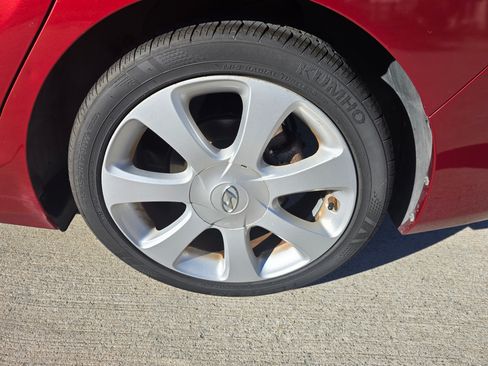 Used 2013 Hyundai Elantra Limited w/ Technology Pkg image 12