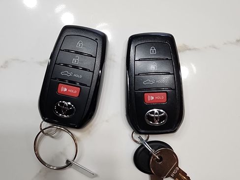 Used 2024 Toyota Tundra 1794 Edition image 15