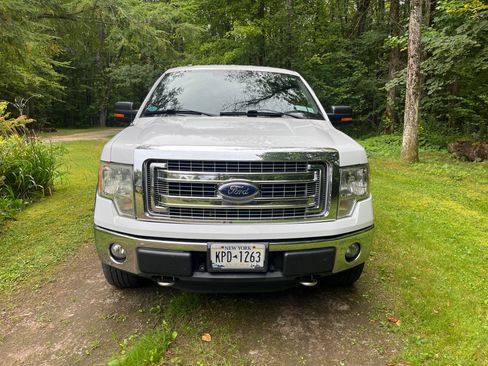 Used 2013 Ford F150 XLT w/ XLT Chrome Pkg AWD/4WD image 2