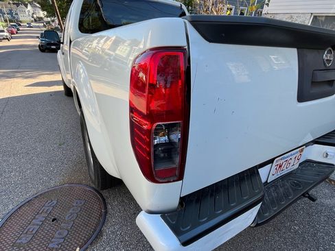 Used 2017 Nissan Frontier S image 9