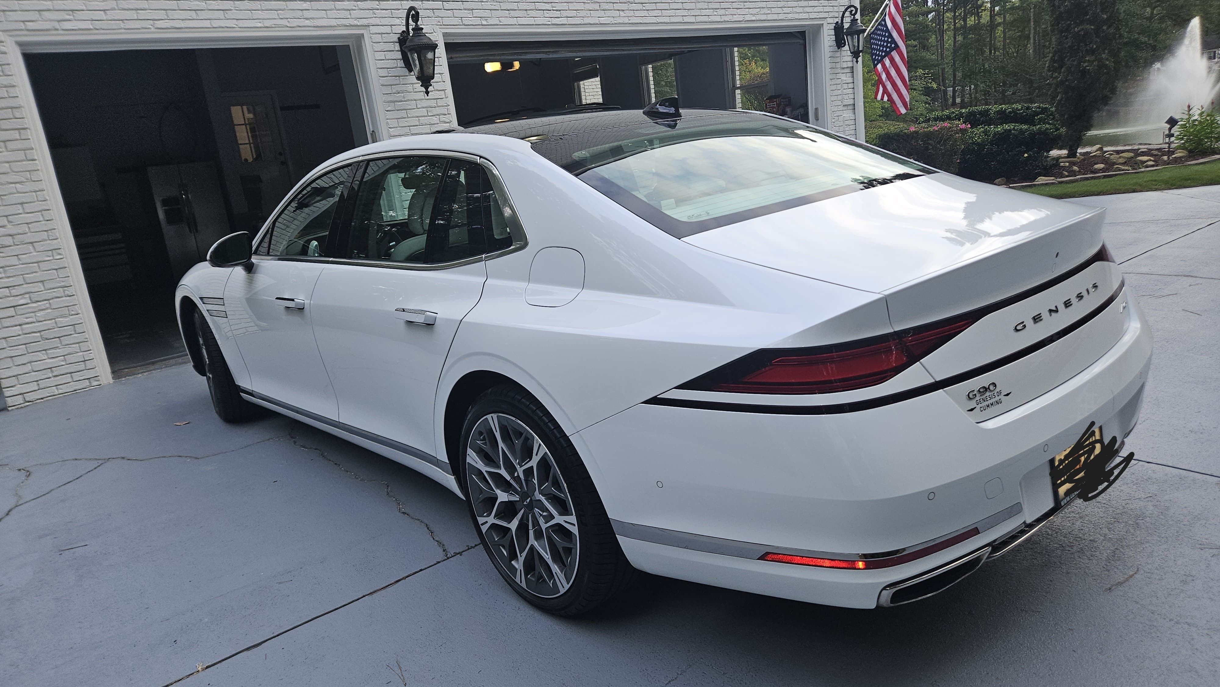 Used 2025 Genesis G90 3.5T AWD/4WD image 4