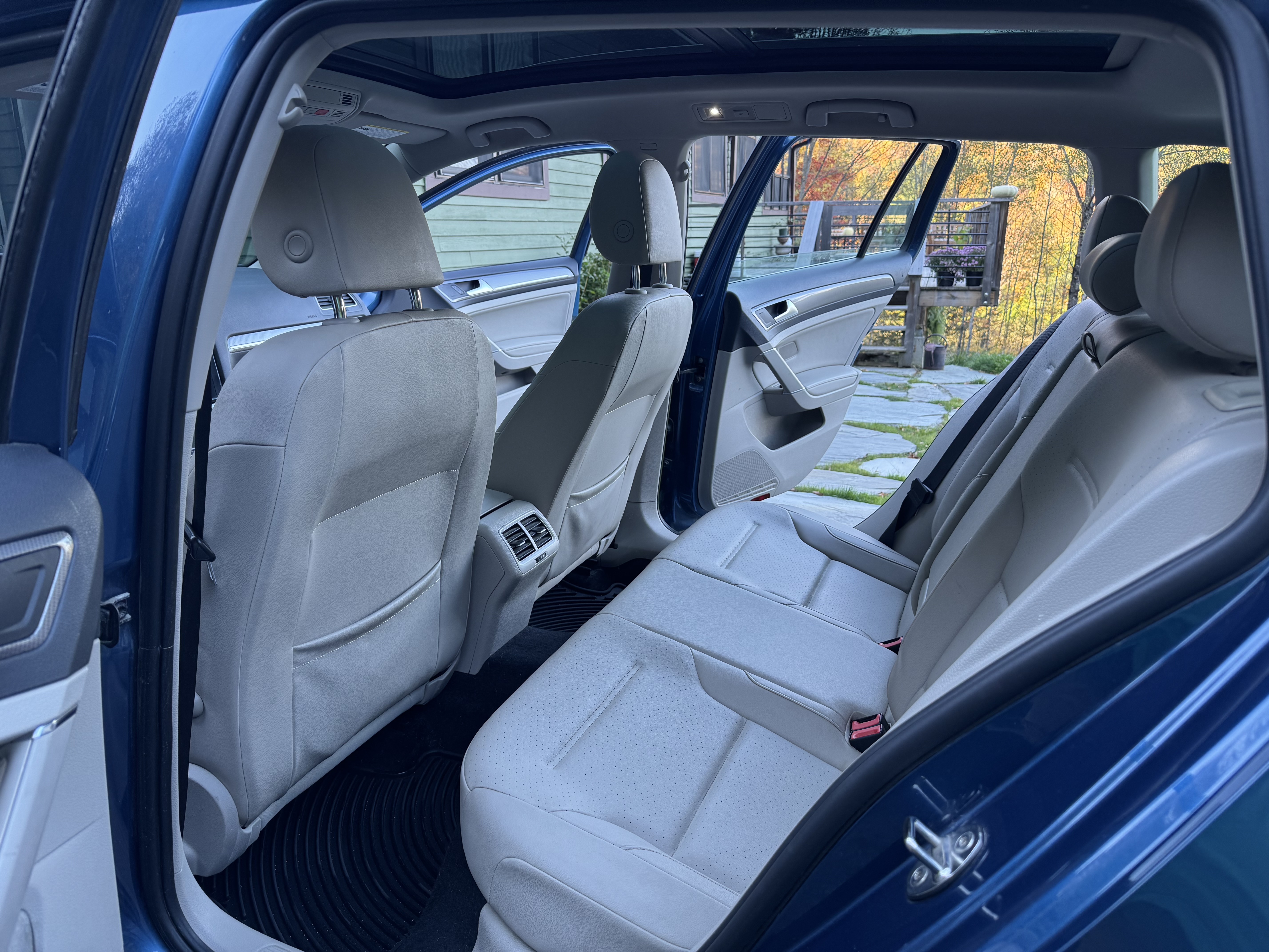 Used 2019 Volkswagen Golf Alltrack SE AWD/4WD image 19
