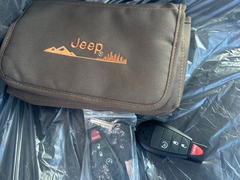 Used 2018 Jeep Cherokee Latitude image 14