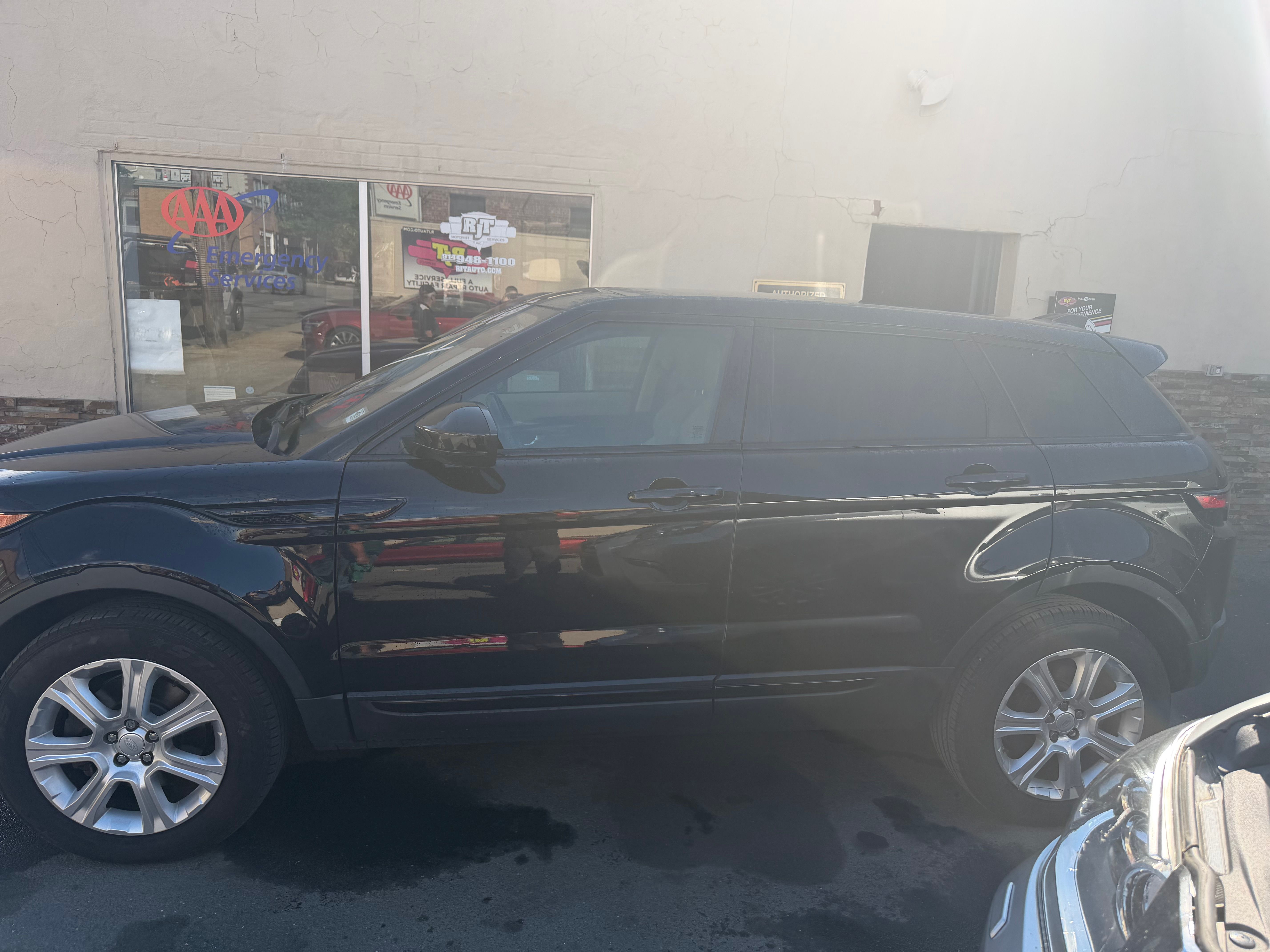 Used 2016 Land Rover Range Rover Evoque SE AWD/4WD image 8