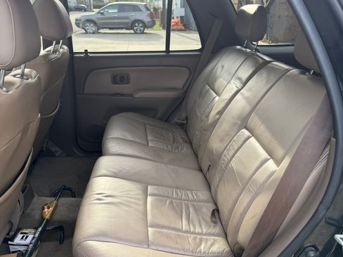 Used 1996 Toyota 4Runner Limited AWD/4WD image 8
