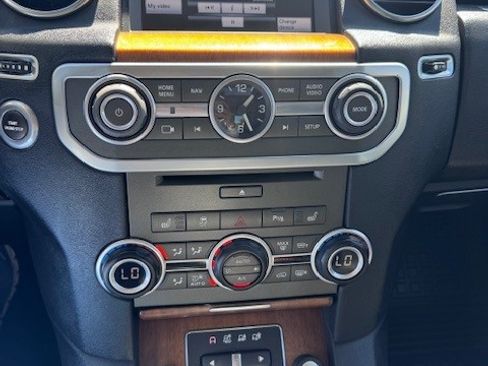 Used 2016 Land Rover LR4 HSE Silver Edition image 10