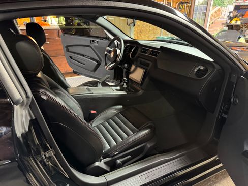 Used 2014 Ford Mustang GT image 5