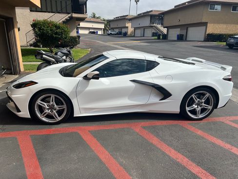 Used 2022 Chevrolet Corvette Stingray Coupe w/ Z51 Performance Package image 5